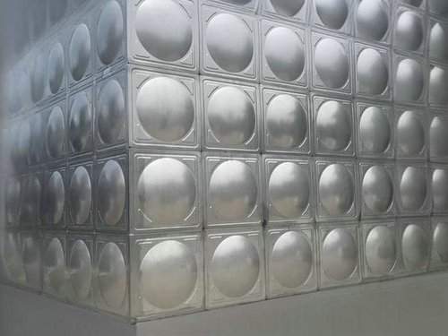 濟南建筑工地的消防水箱供水系統的供水控制設備有哪些？